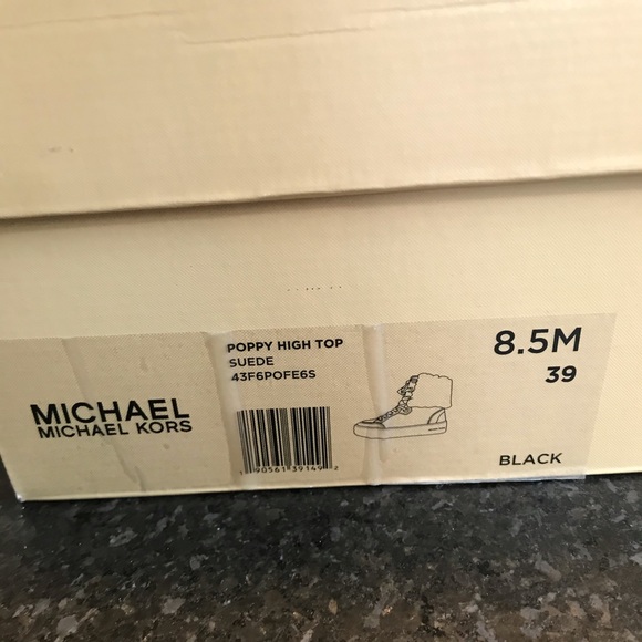 Amazing Brand new Michael Kors suede fur booties - Picture 3 of 7